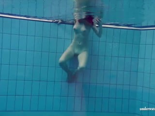 Sultry Vixen Lesbian Gets Her Backside Rammed