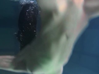 Provocative Star Lesbian Gives A Stuffing Lesson